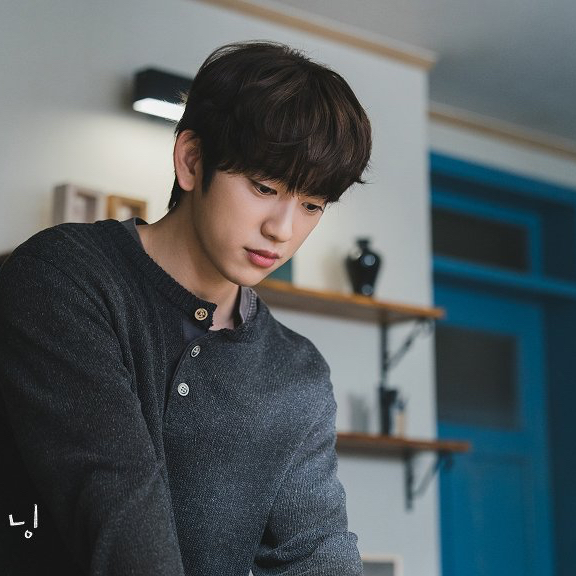 Foto kegiatan terbaru dari Park Jinyoung