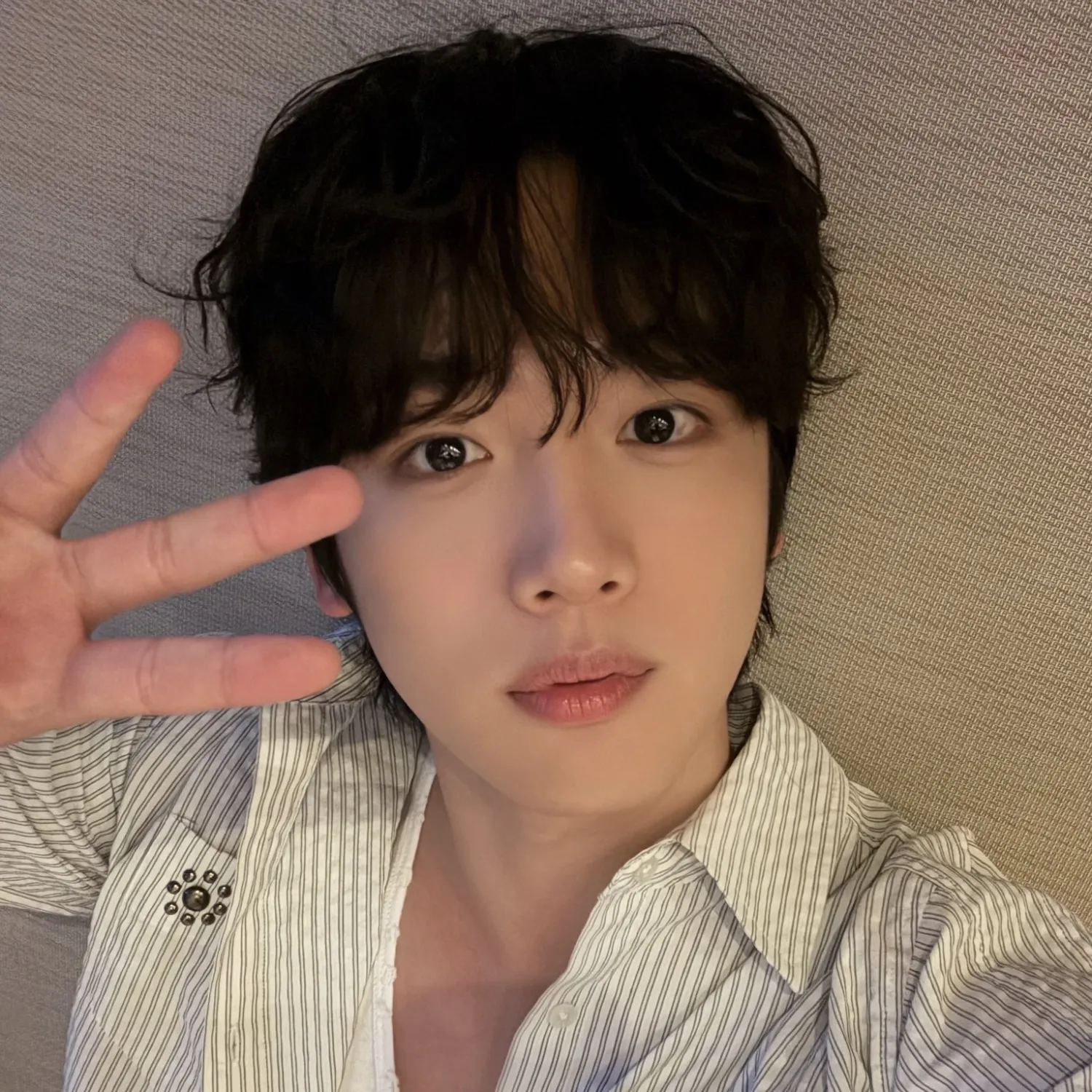 Behind-the-scenes cut of Kim Yohan
