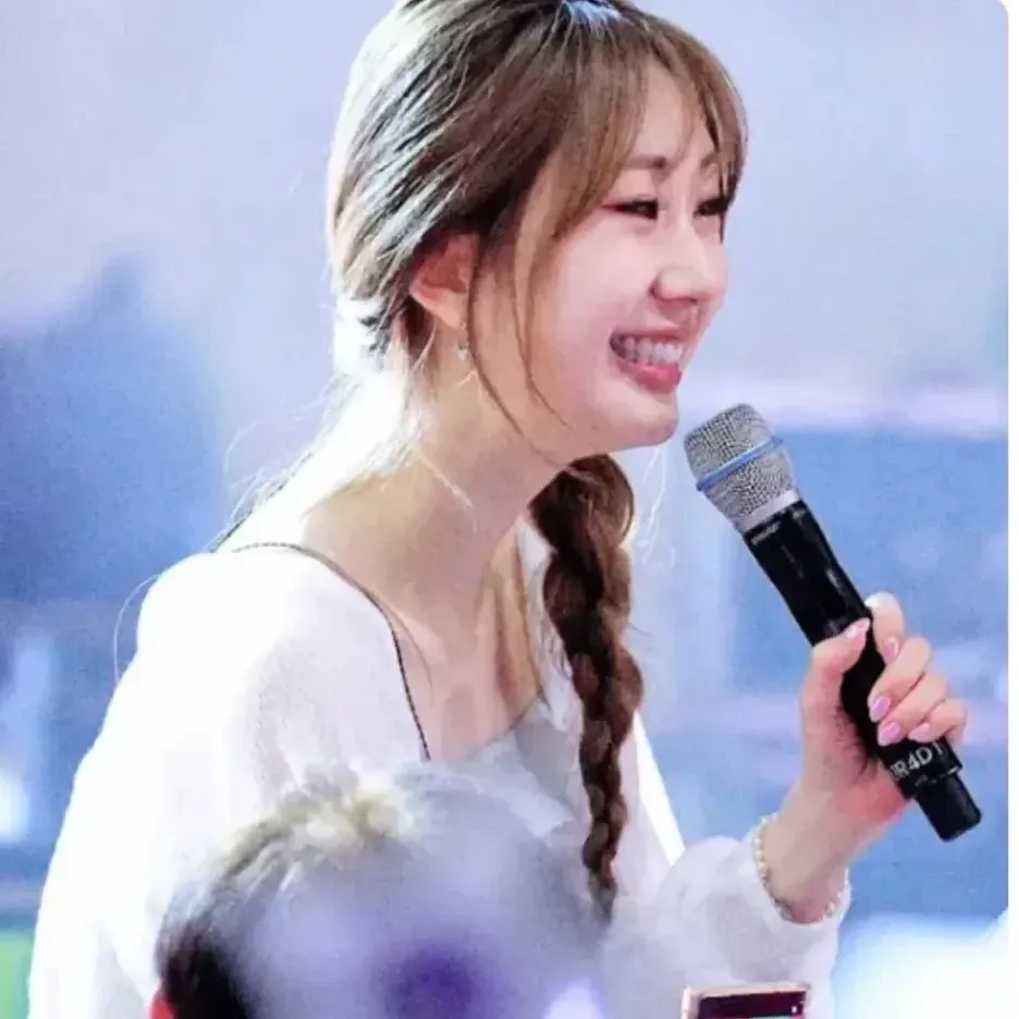 Foto kegiatan terbaru dari Jeon Yujin