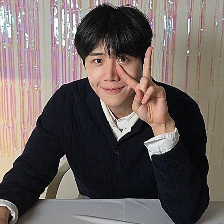 Recent activity shot of Kim Seonho