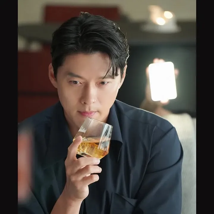 Foto terbaru dari Hyun Bin