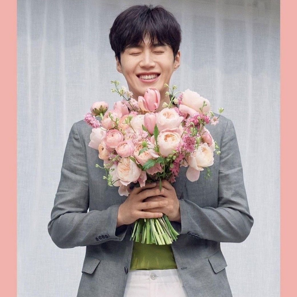 Latest photo of Kim Seonho