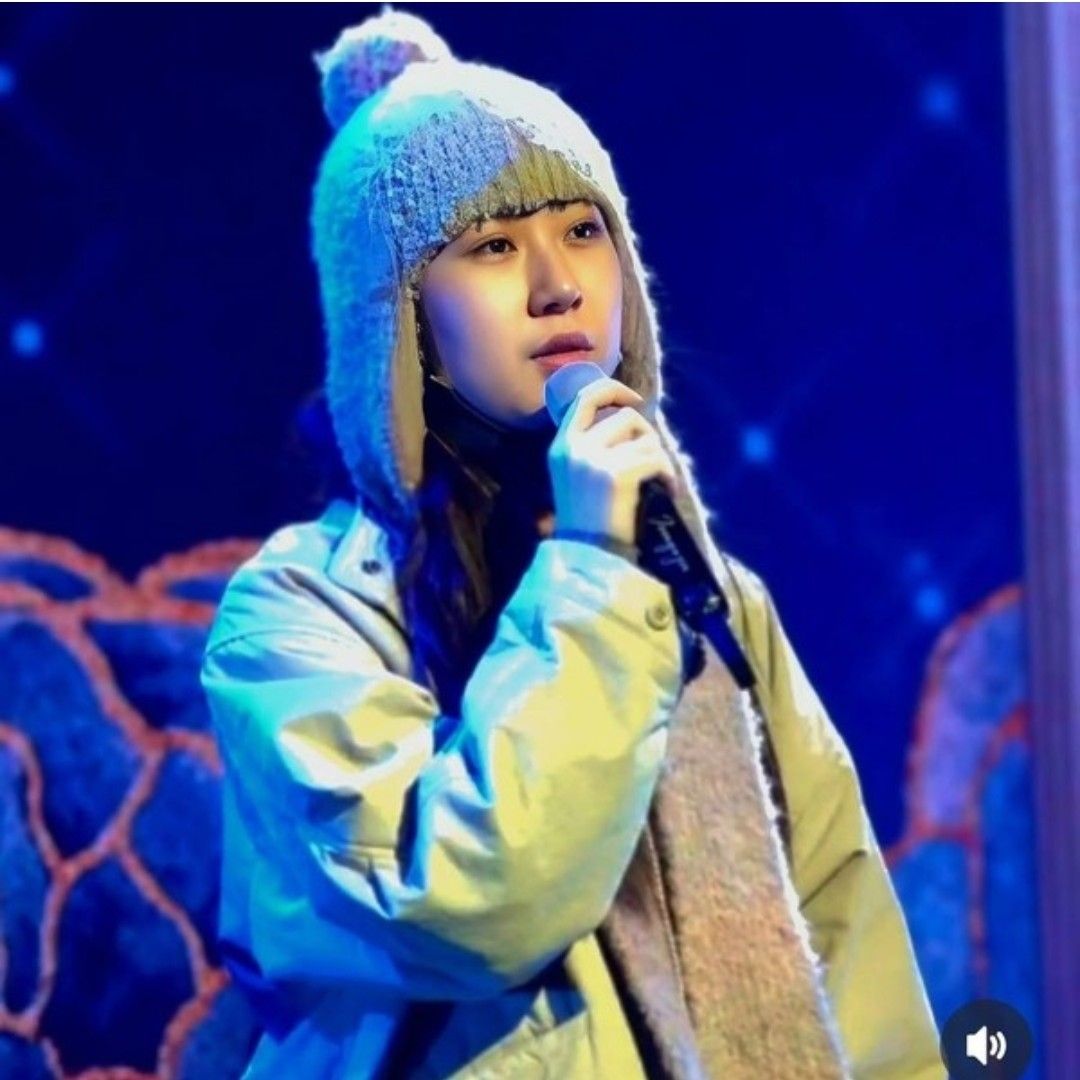 Recent activity shot of Jeon Yujin