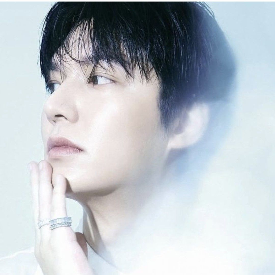 Latest photo of Lee Minho