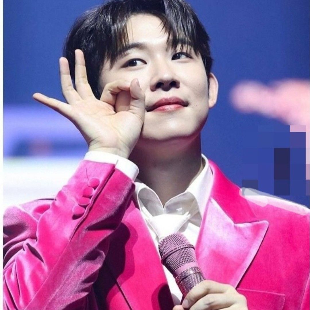 A moment captured by a fan of Jinuk