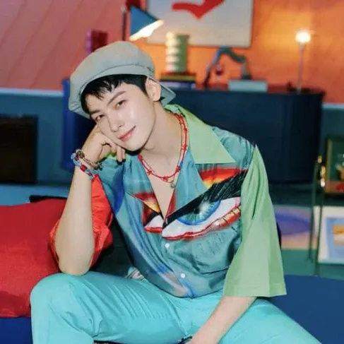 Recent activity shot of Cha Eunwoo
