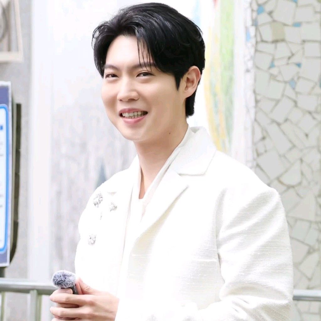 Behind-the-scenes cut of Son Taejin