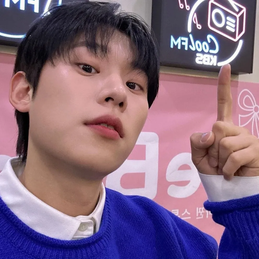 Behind-the-scenes cut of Kim Sungcheol