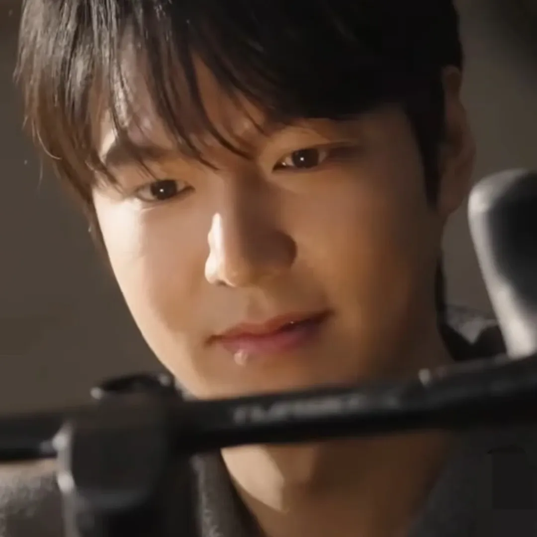 Behind-the-scenes cut of Lee Minho