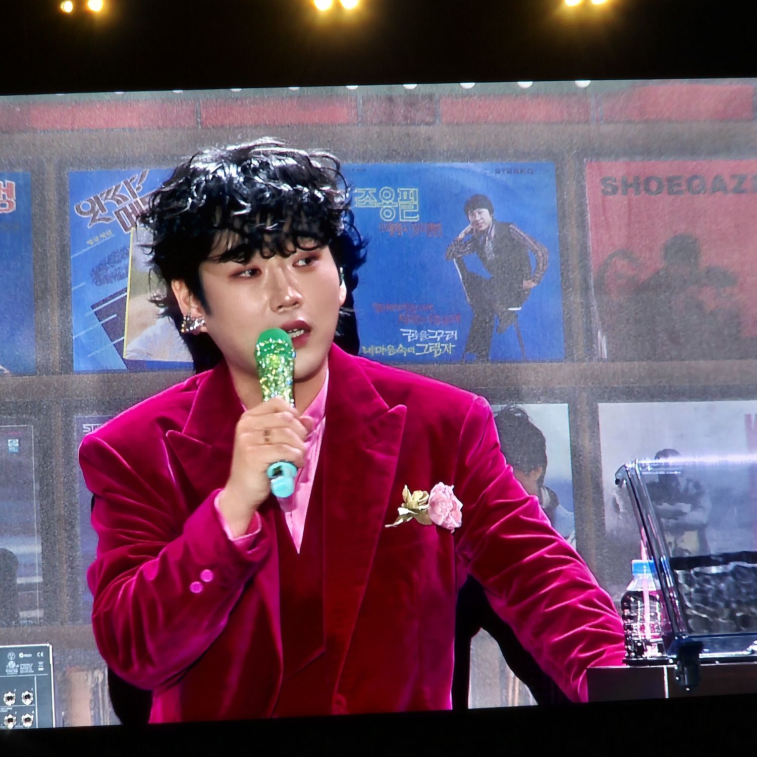 Behind-the-scenes cut of Hwang Youngwoong