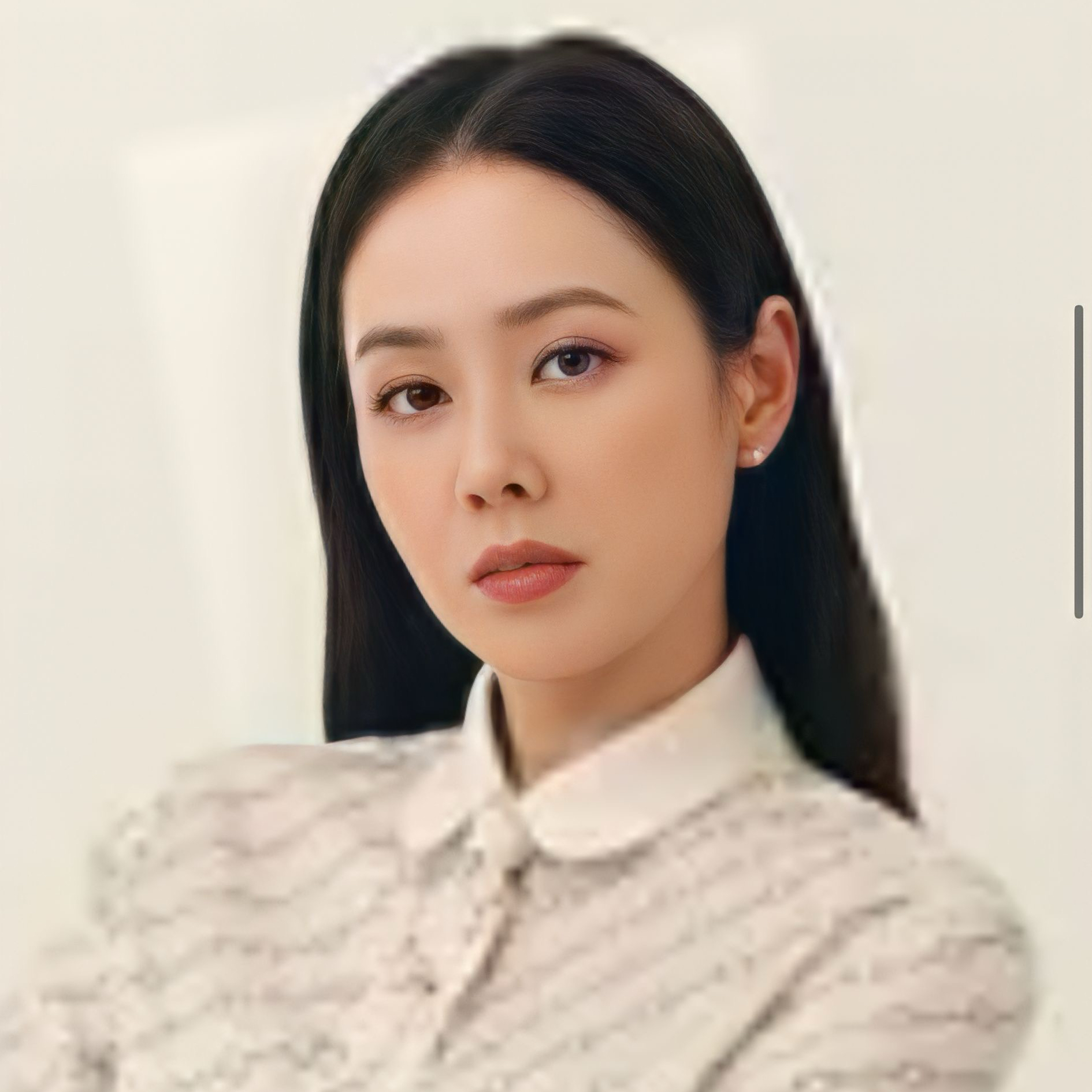 손예진의 최신 사진