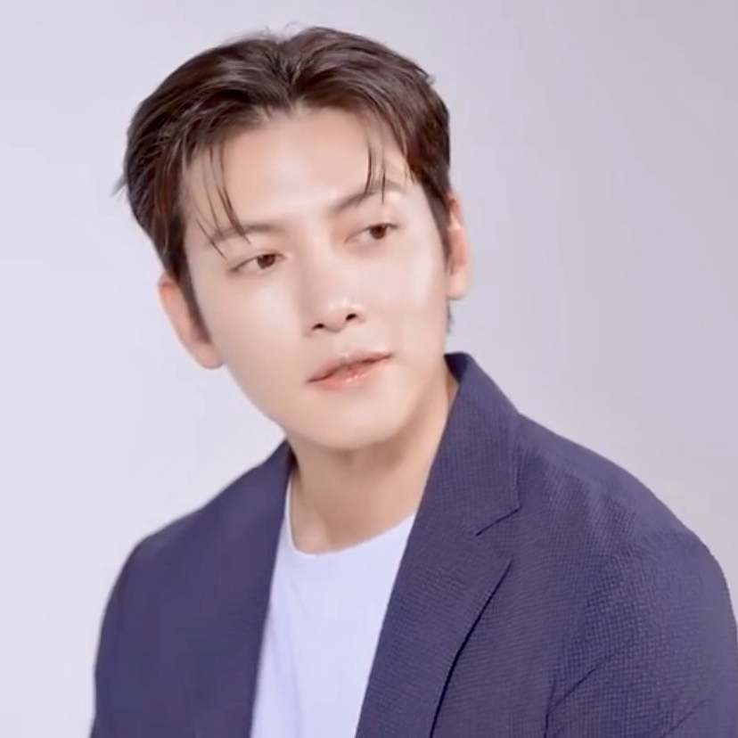 Behind-the-scenes cut of Ji Changwook
