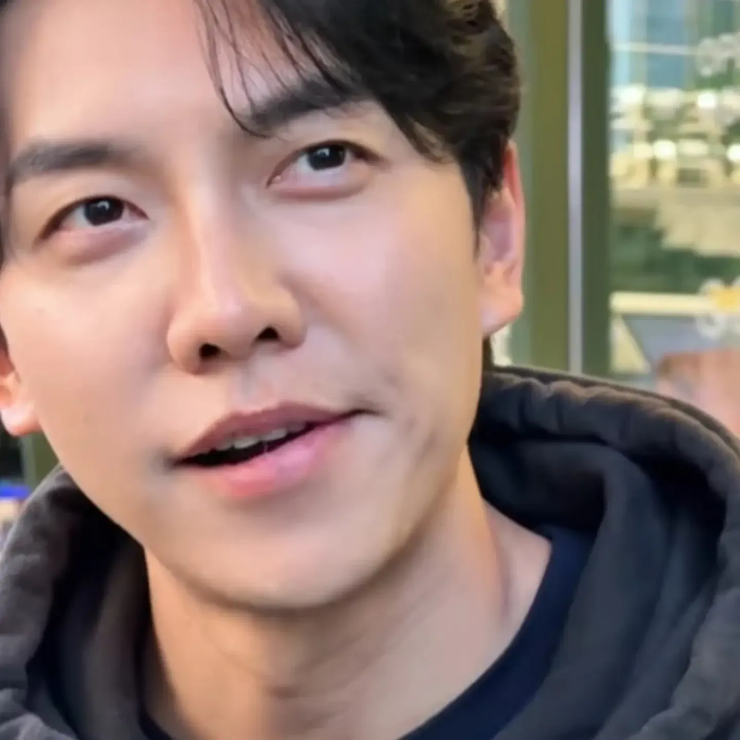 Foto kegiatan terbaru dari Lee Seunggi