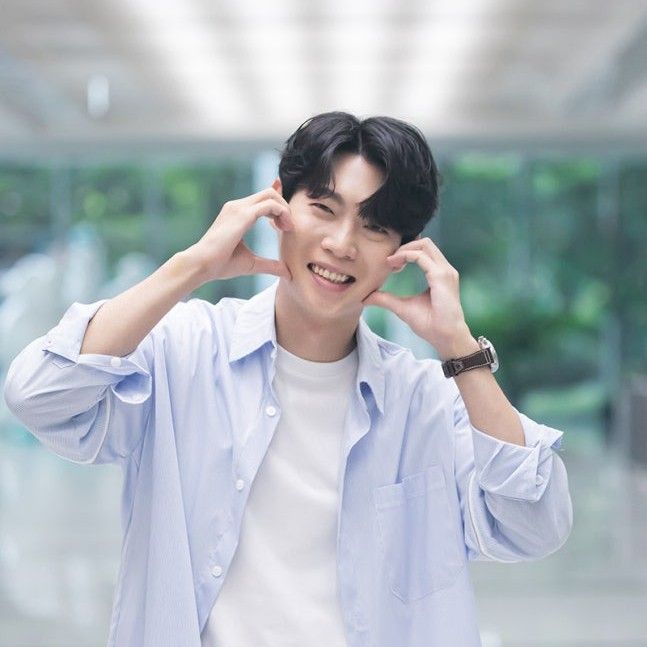 A moment captured by a fan of Son Taejin