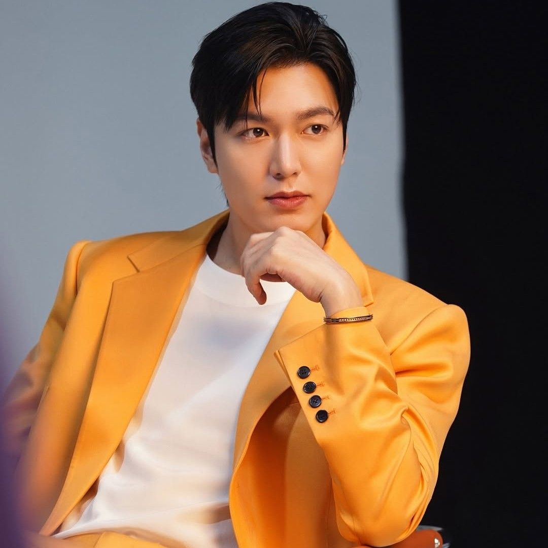 イ・ミンホの最近の活動ショット