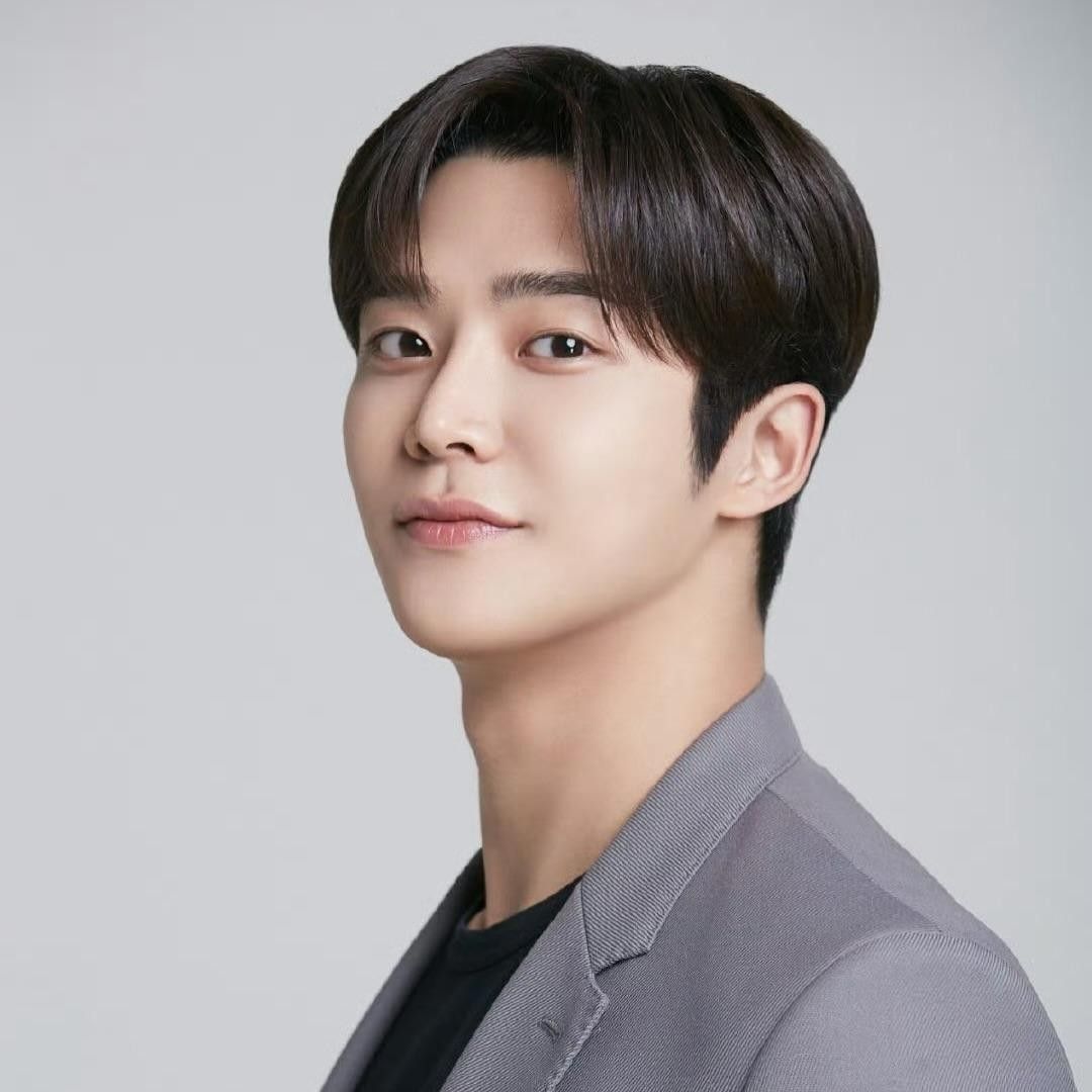 로운 최근 활동샷