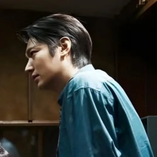 Behind-the-scenes cut of Lee Minho