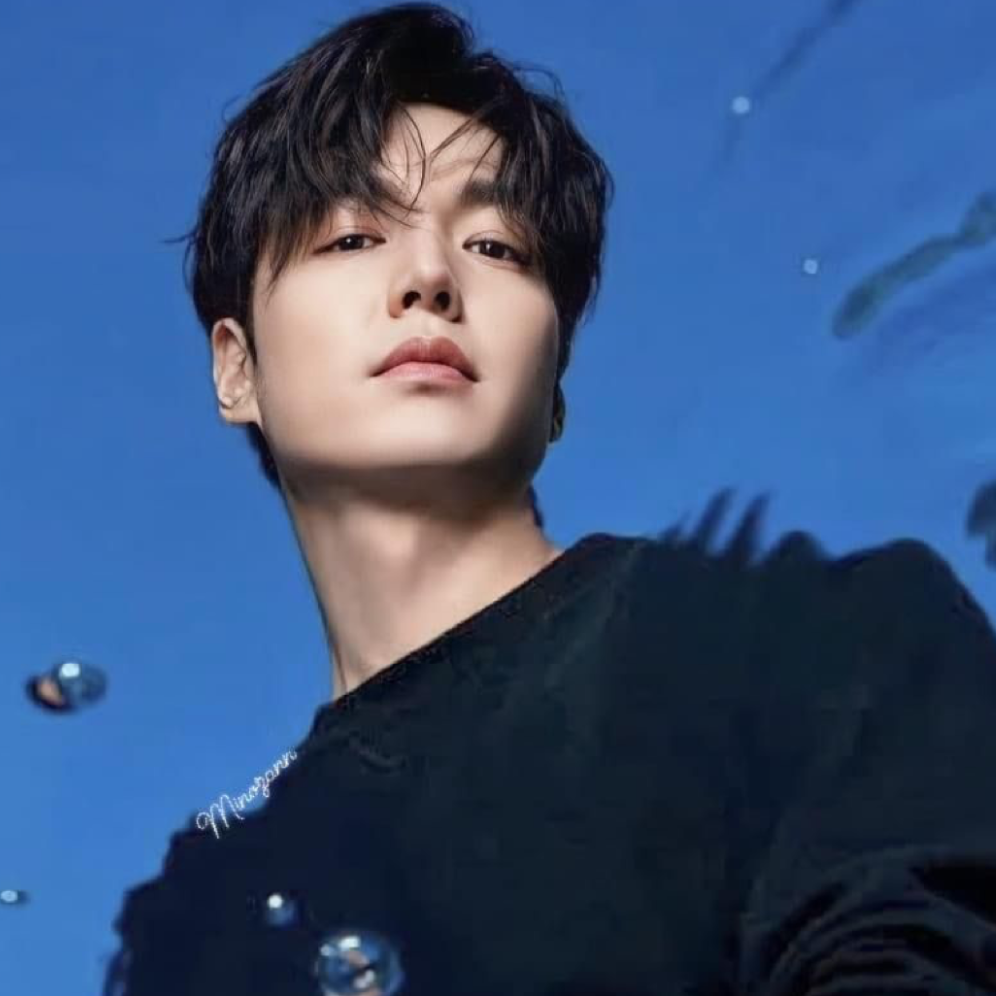 Recent activity shot of Lee Minho