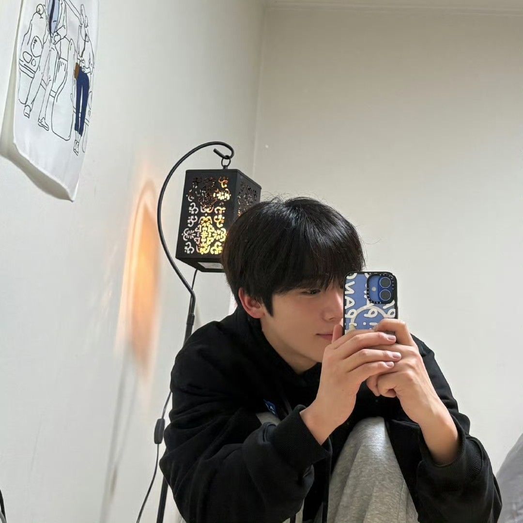 Recent activity shot of Kim Yohan