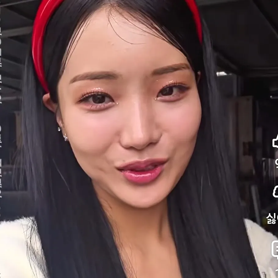 A moment captured by a fan of Kim Soyeon (2004)