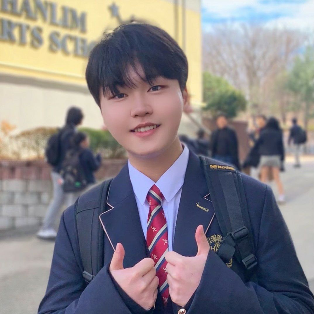 A moment captured by a fan of Park Sungon