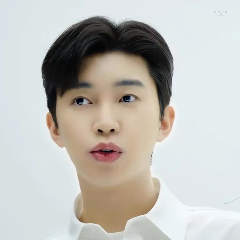 Cuplikan di balik layar dari Lim Youngwoong