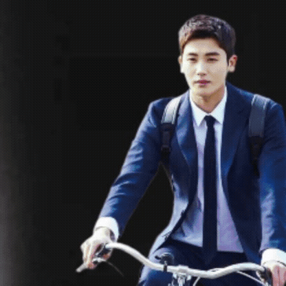 Behind-the-scenes cut of Park Hyungsik
