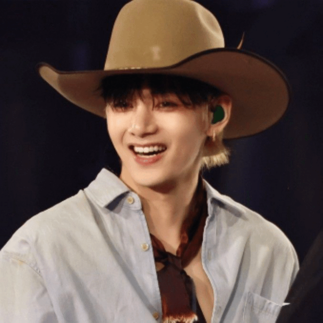 Recent activity shot of Kim Taehyung (V)