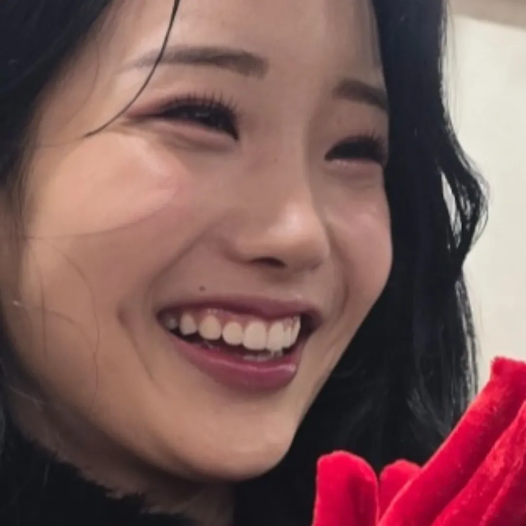 Behind-the-scenes cut of Kim Soyeon (2004)