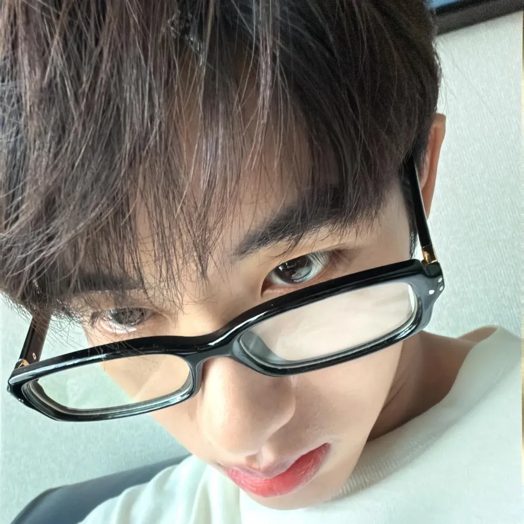 Behind-the-scenes cut of Winwin