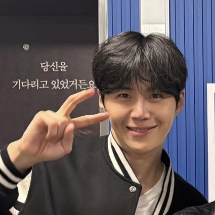 Latest photo of Kim Seonho