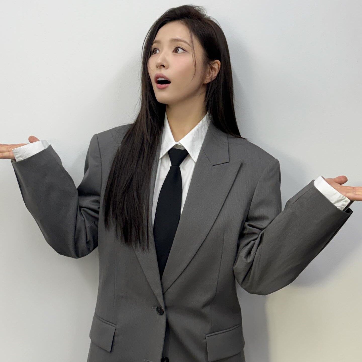 Behind-the-scenes cut of Shin Sekyung