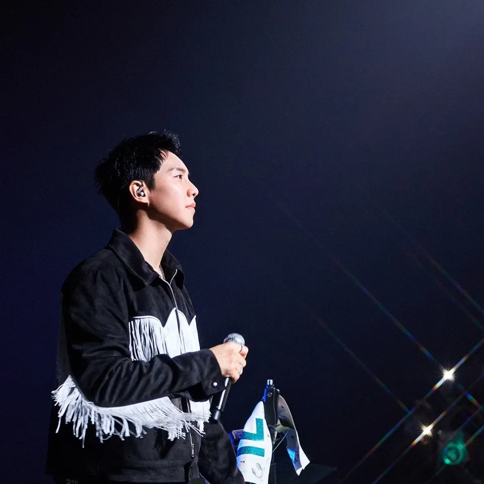 Cuplikan di balik layar dari Lee Seunggi