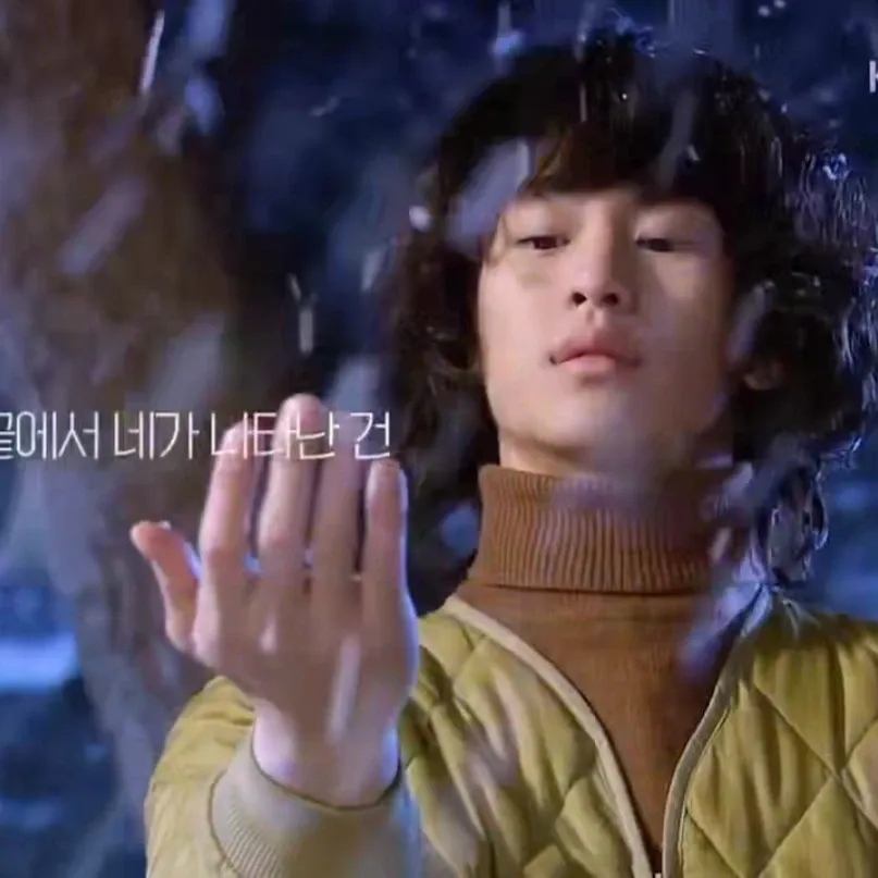 Behind-the-scenes cut of Kim Soohyun