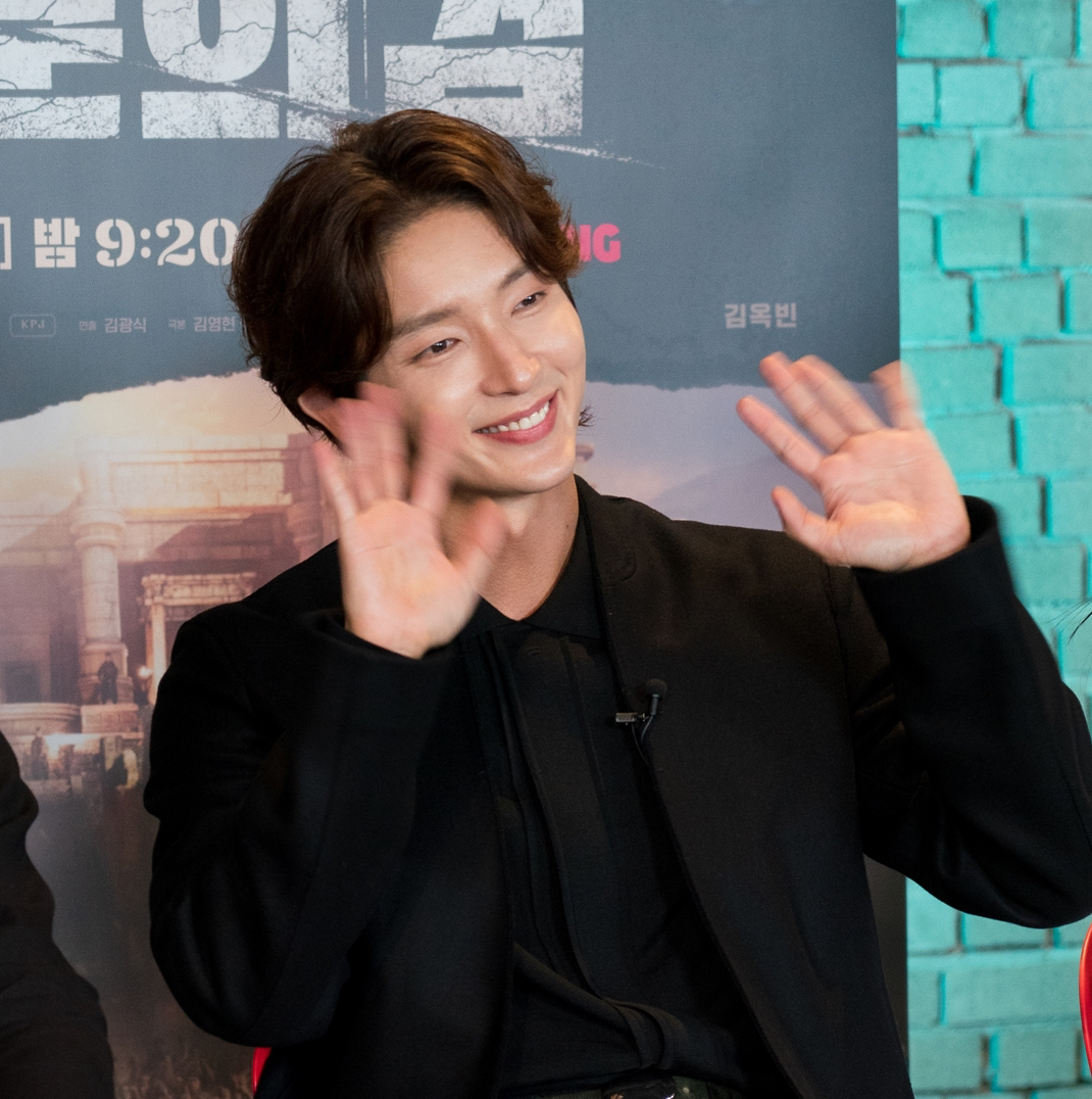이준기 최근 활동샷