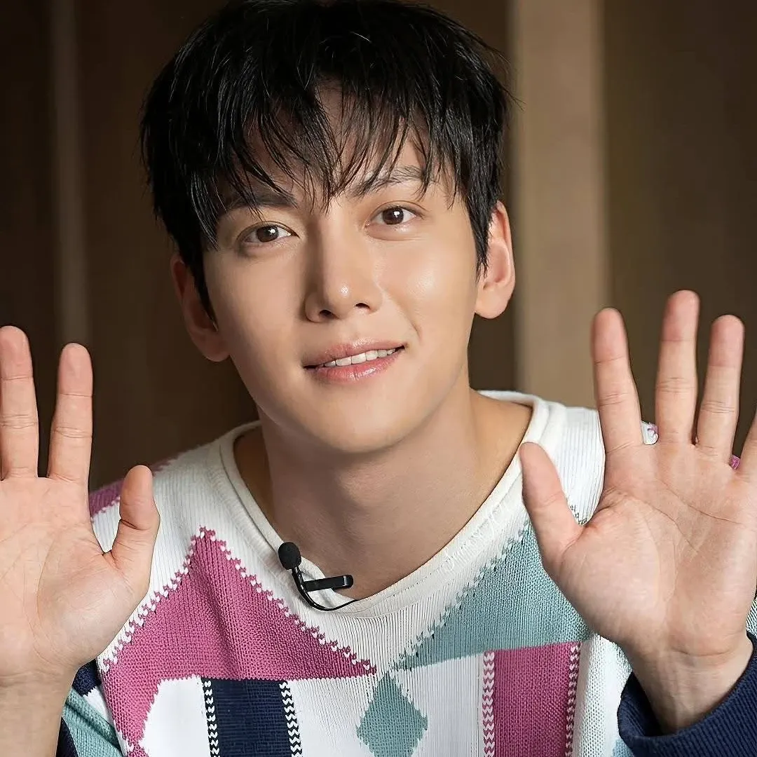 Recent activity shot of Ji Changwook