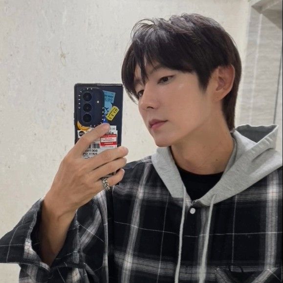 Recent activity shot of Lee Joongi
