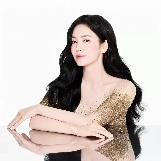A moment captured by a fan of Song Hyekyo