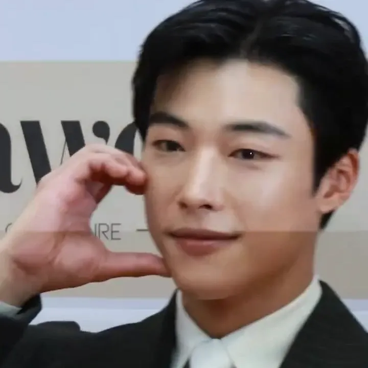 Behind-the-scenes cut of Woo Dohwan