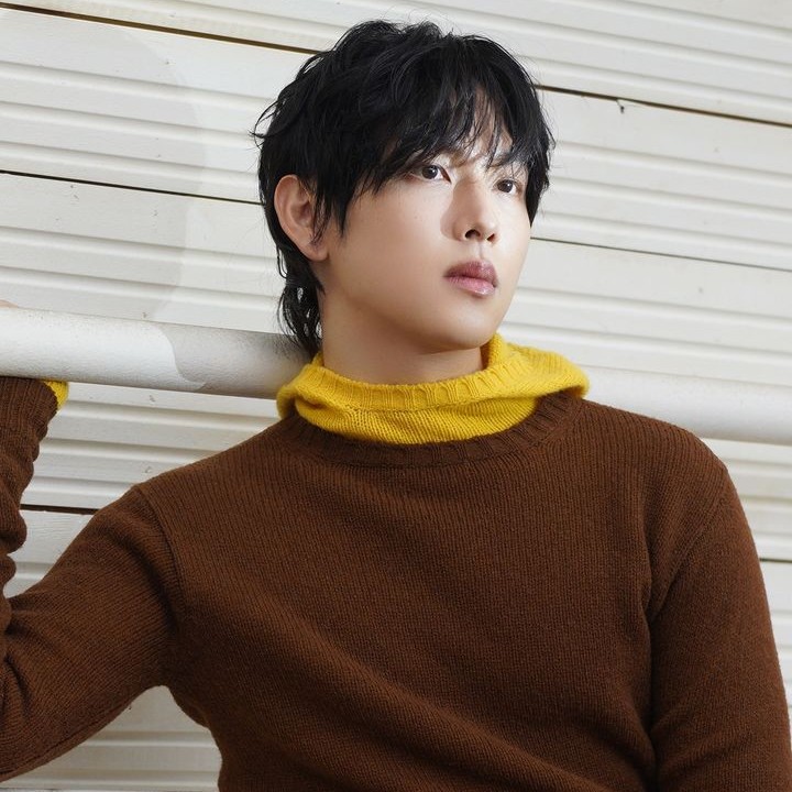 Behind-the-scenes cut of Yim Siwan