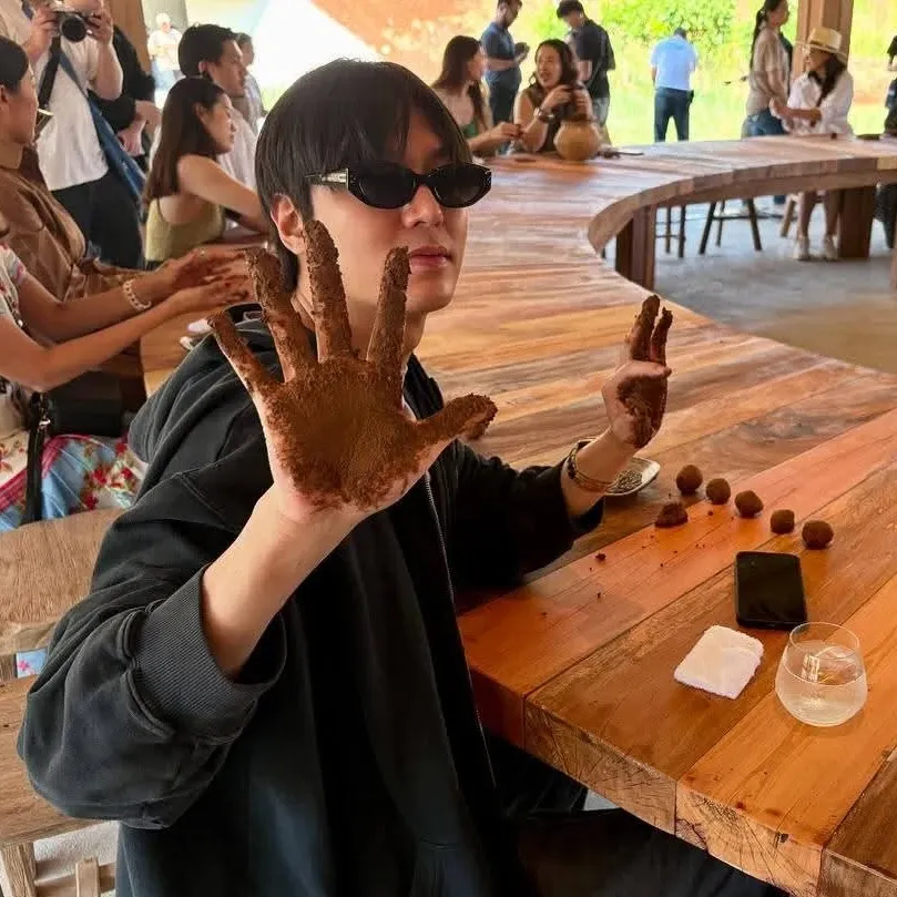 Behind-the-scenes cut of Lee Minho