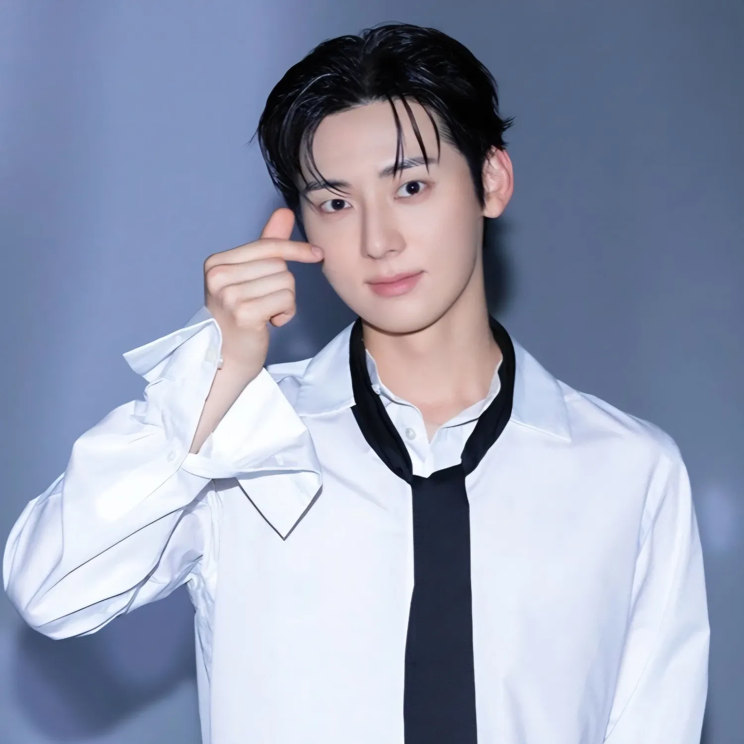 Recent activity shot of Hwang Minhyun