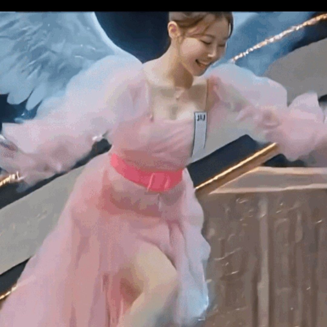 A moment captured by a fan of Jung Seojoo