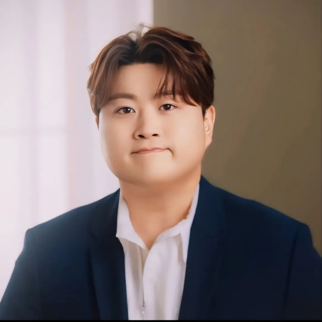 Behind-the-scenes cut of Kim Hojoong