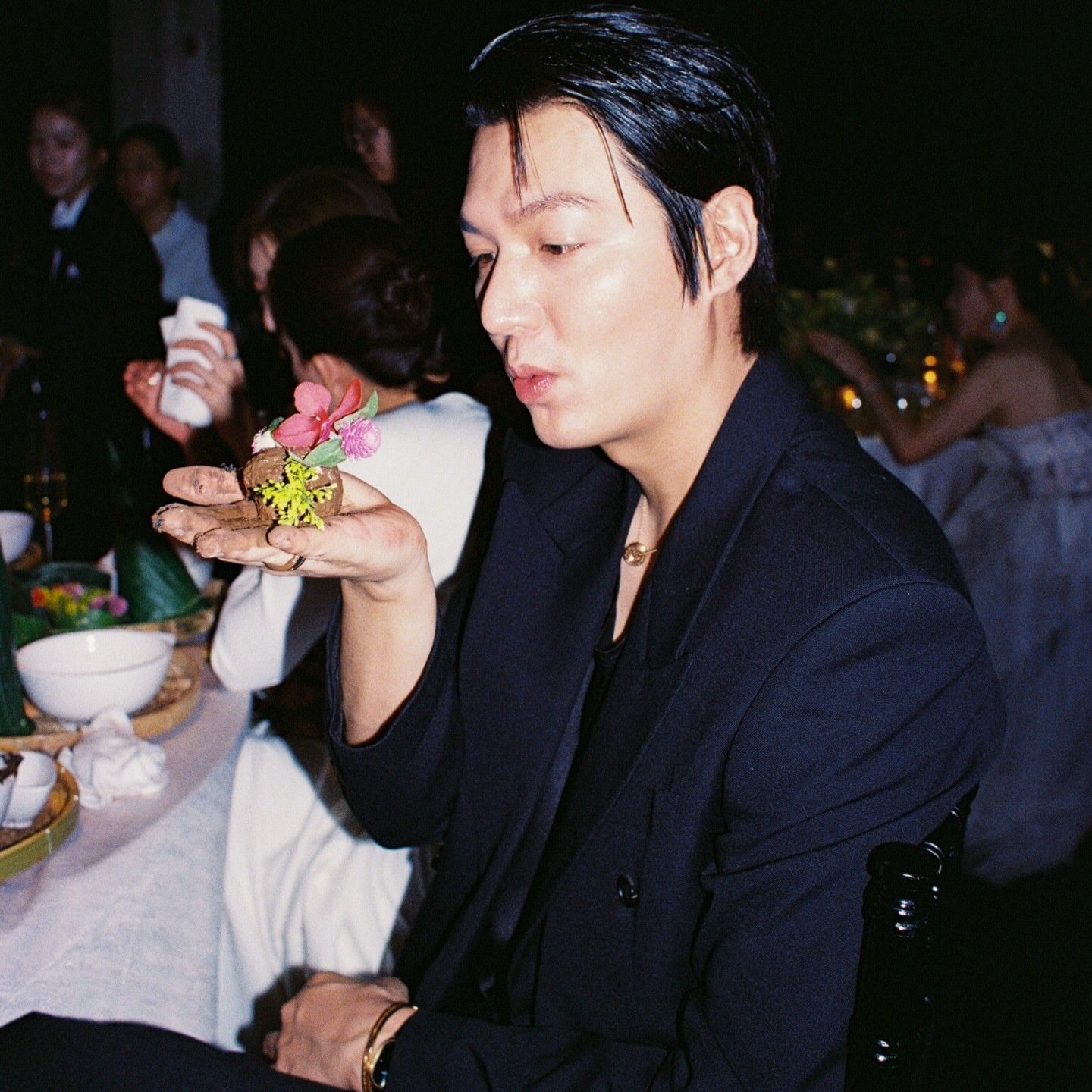 イ・ミンホの最近の活動ショット