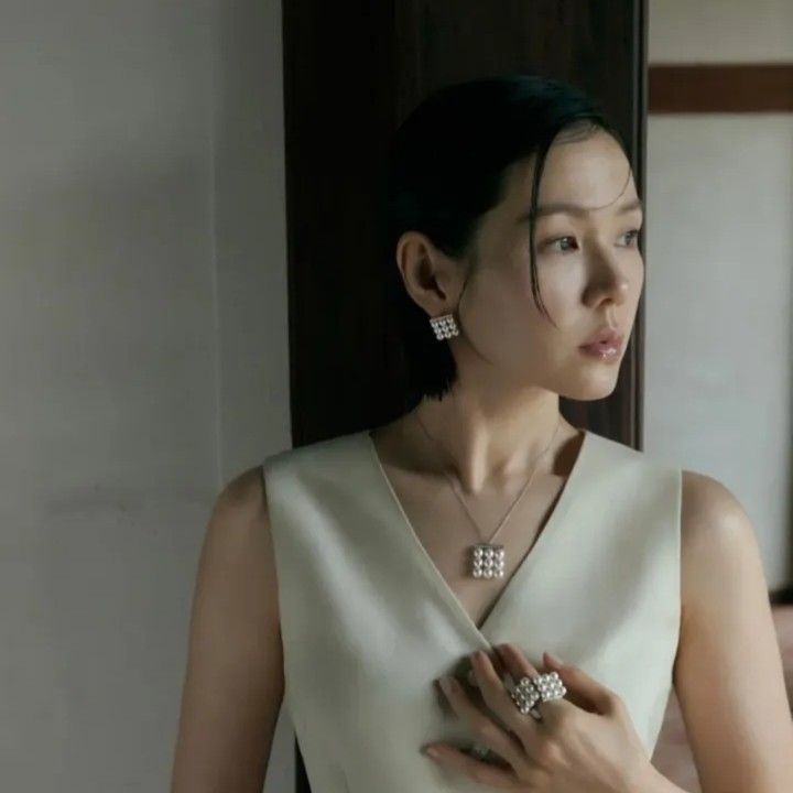 粉丝拍下的孙艺珍瞬间