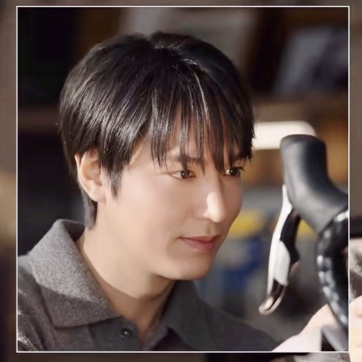 粉絲拍下的李敏鎬瞬間