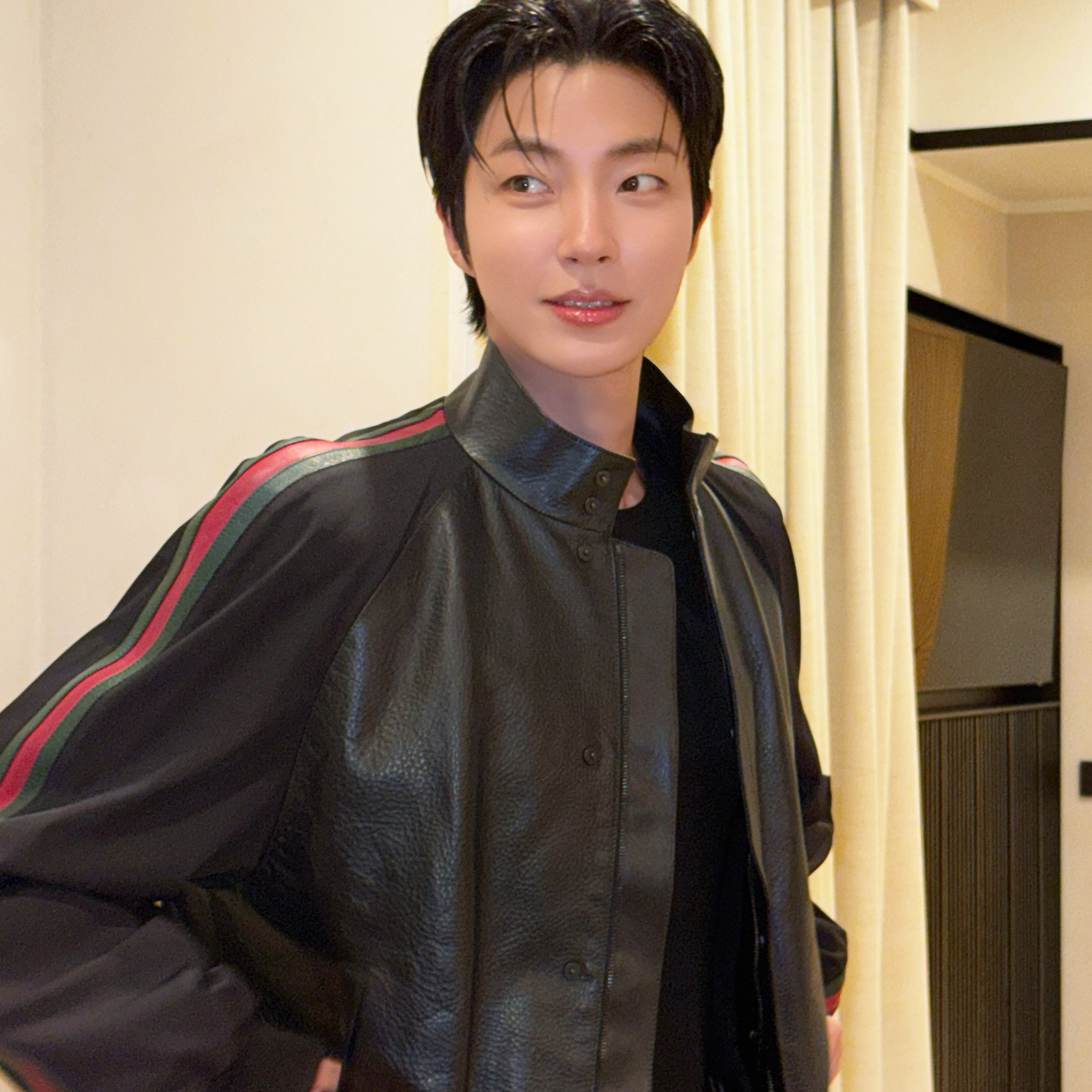 황인엽의 비하인드 컷