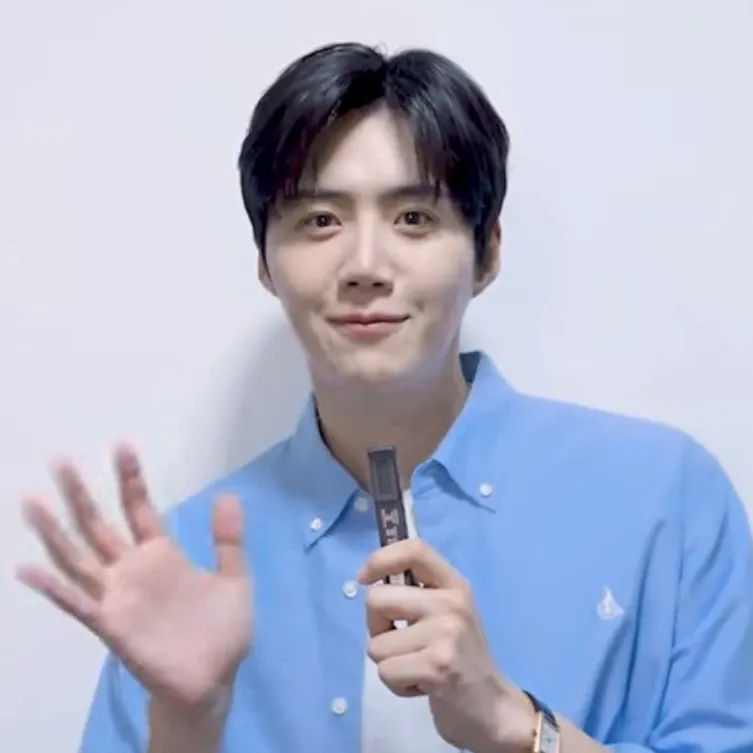 김선호 최근 활동샷