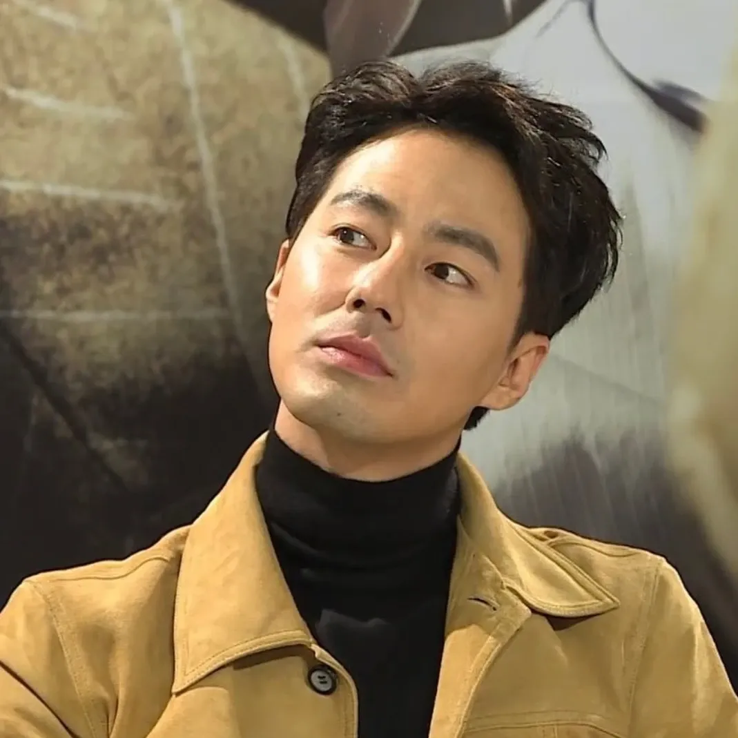 Recent activity shot of Jo Insung